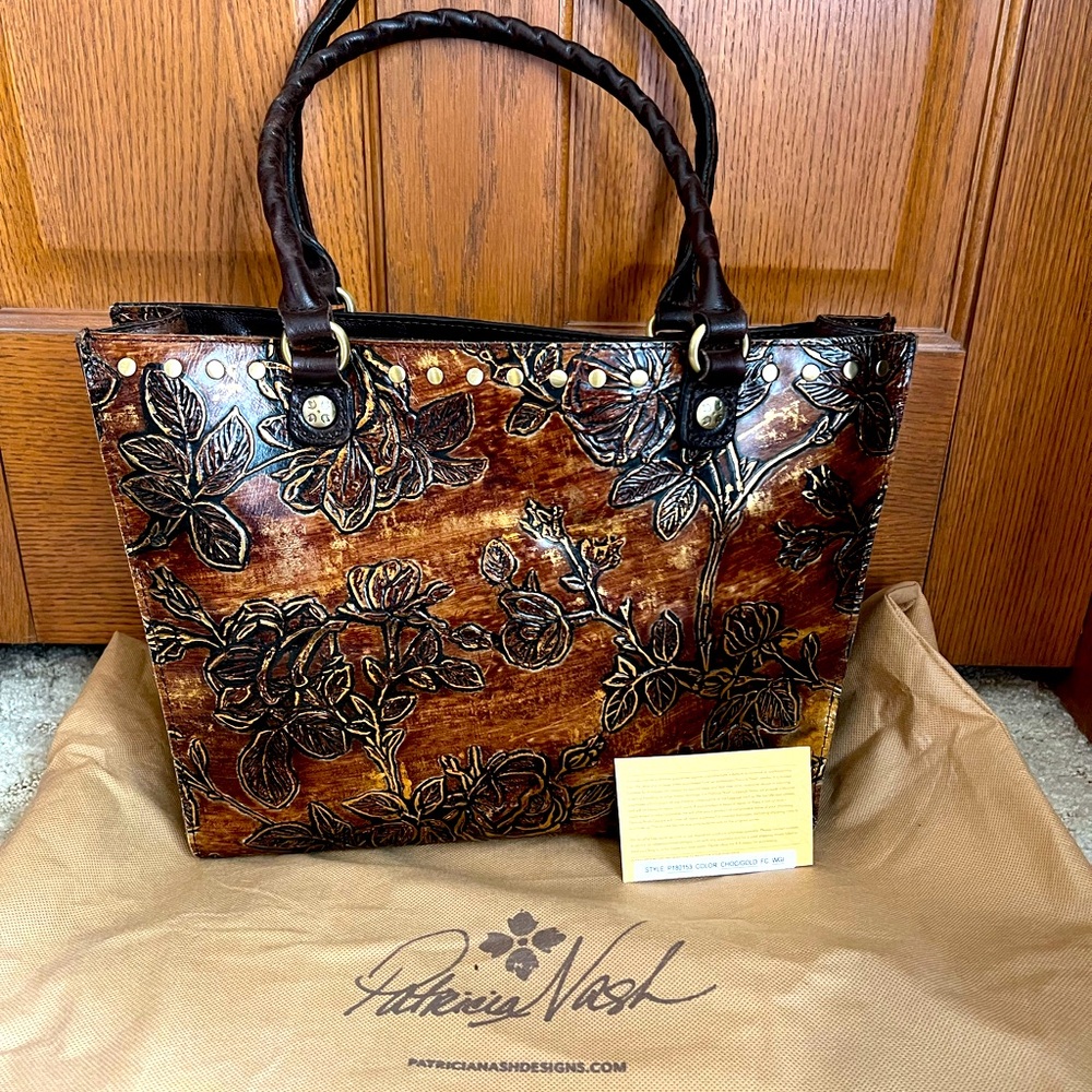 Patricia Nash tote chocolate/gold handbag